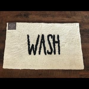Rae Dunn bathroom mat